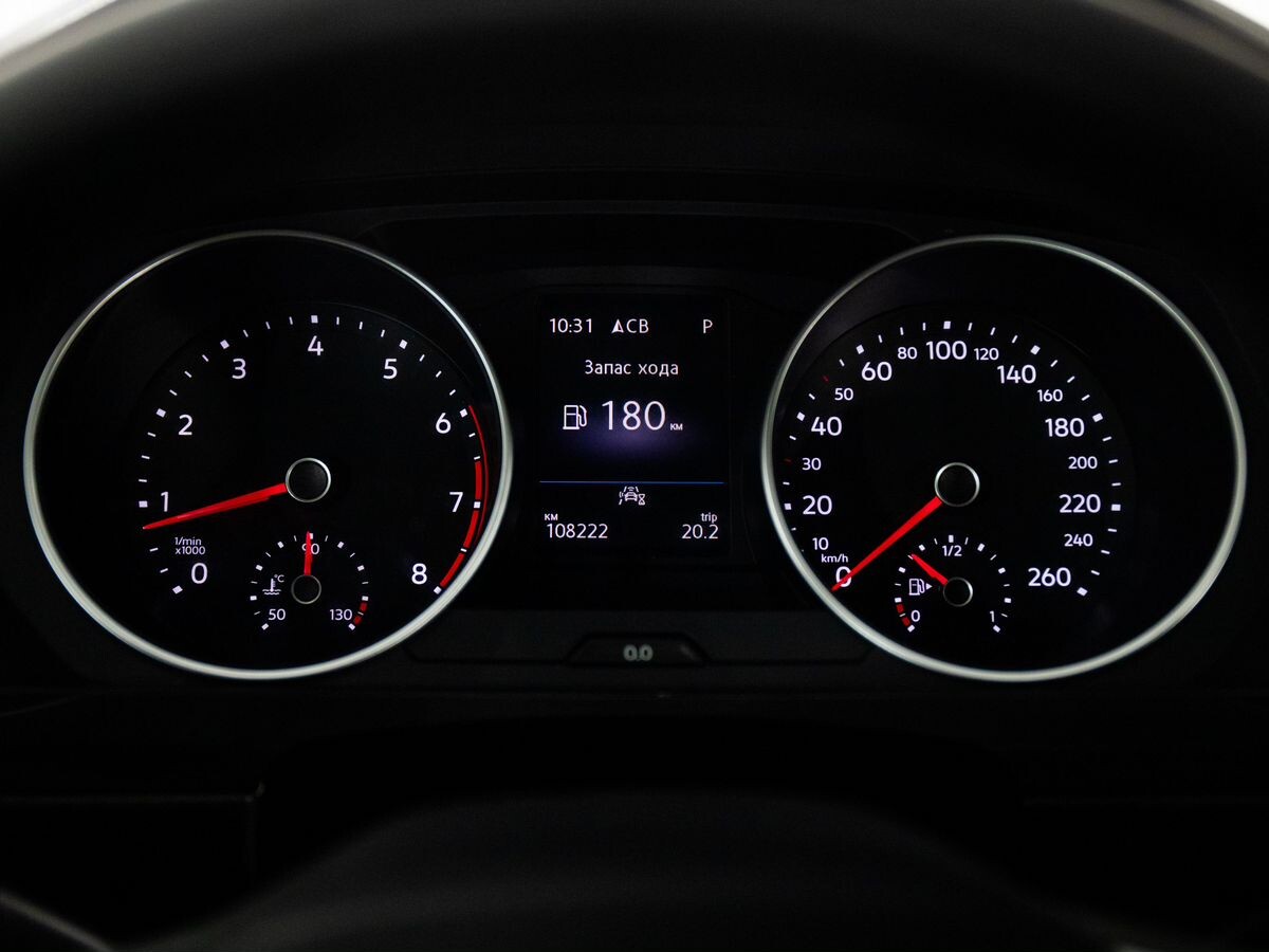 Volkswagen Tiguan 2021 - фото автомобиля