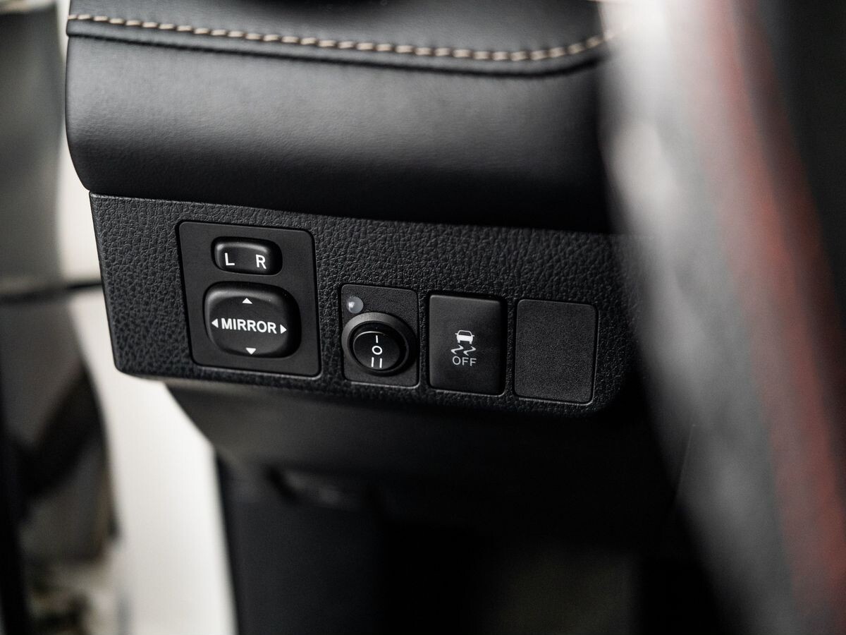 Toyota RAV4 2013 - фото автомобиля