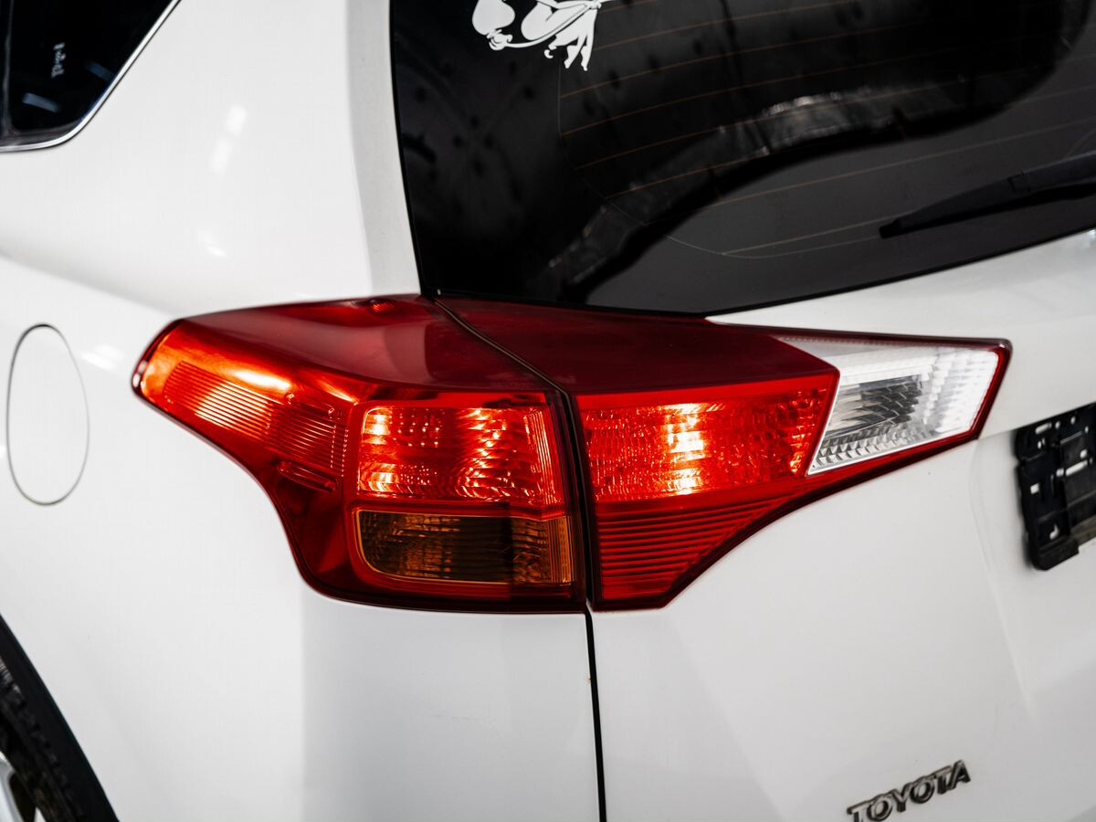 Toyota RAV4 2013 - фото автомобиля