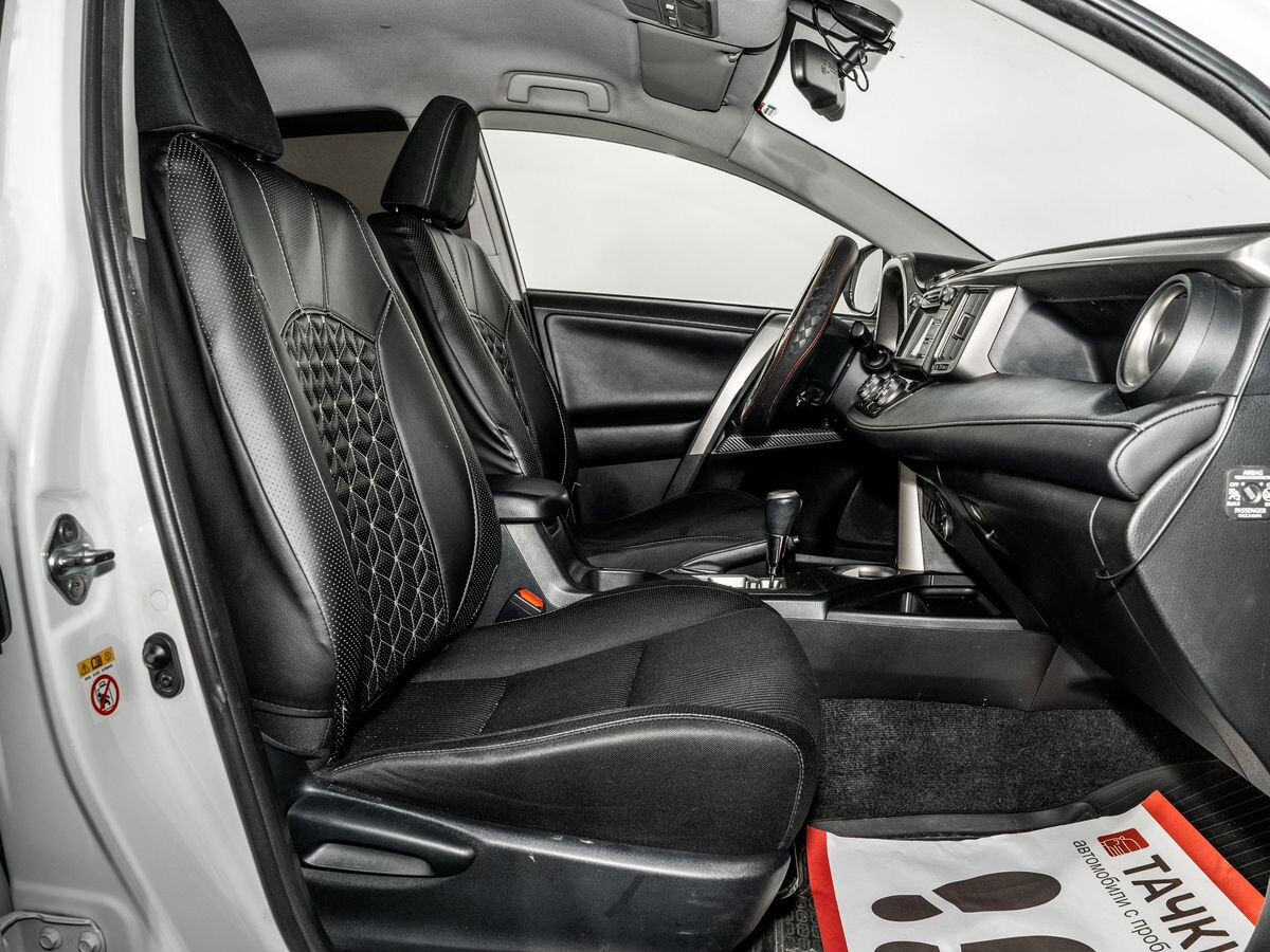 Toyota RAV4 2013 - фото автомобиля