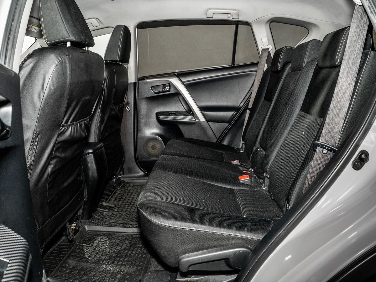 Toyota RAV4 2013 - фото автомобиля