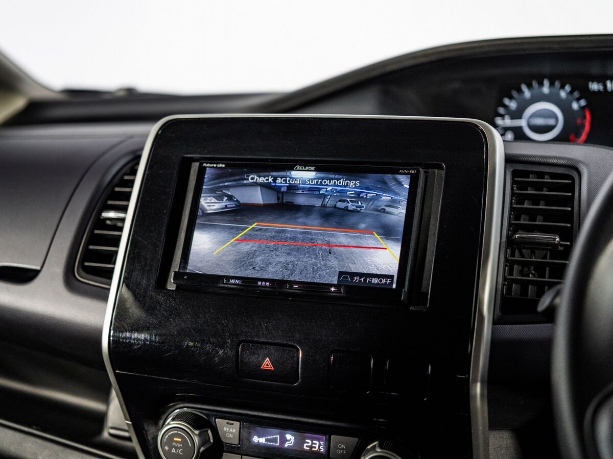 Nissan Serena 2019 - фото автомобиля