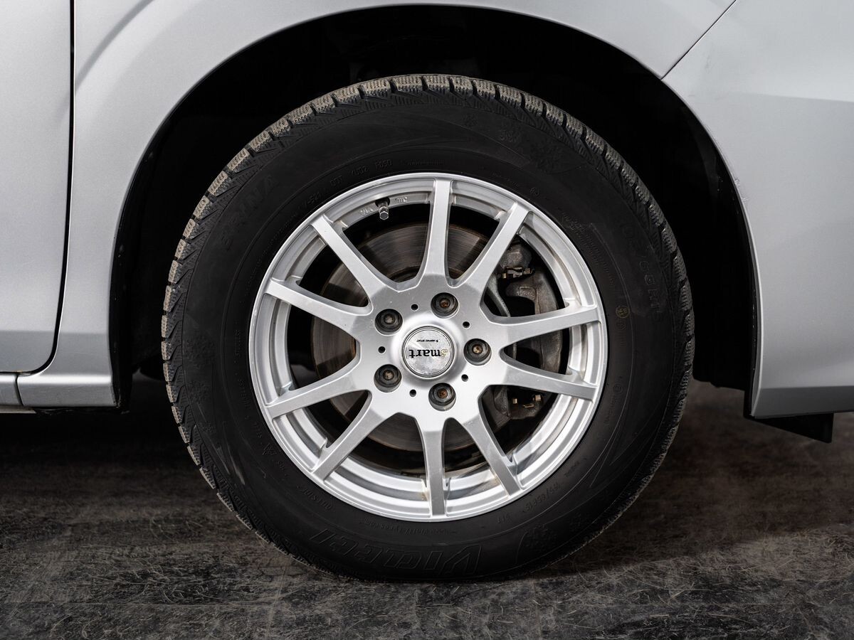 Nissan Serena 2019 - фото автомобиля