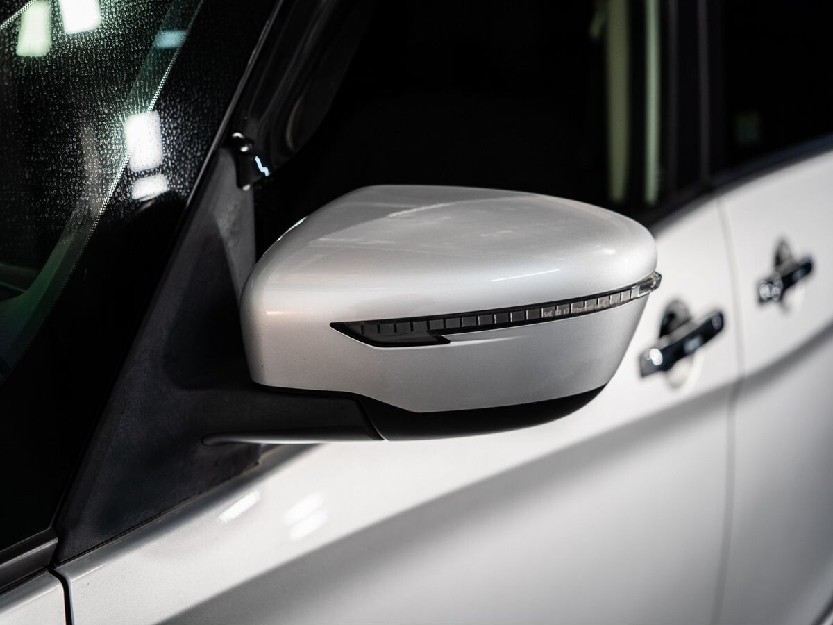 Nissan Serena 2019 - фото автомобиля