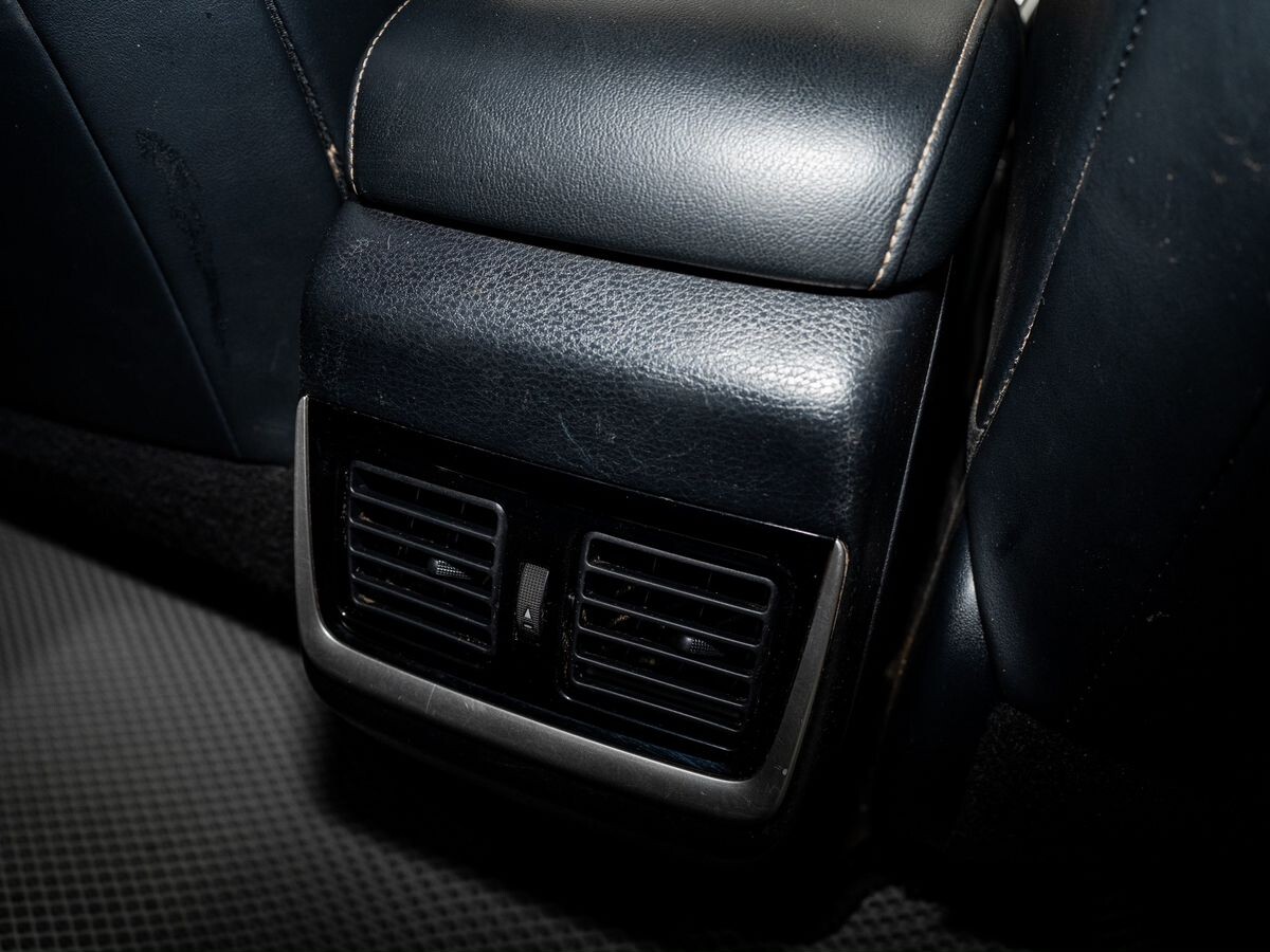 Toyota Harrier 2019 - фото автомобиля