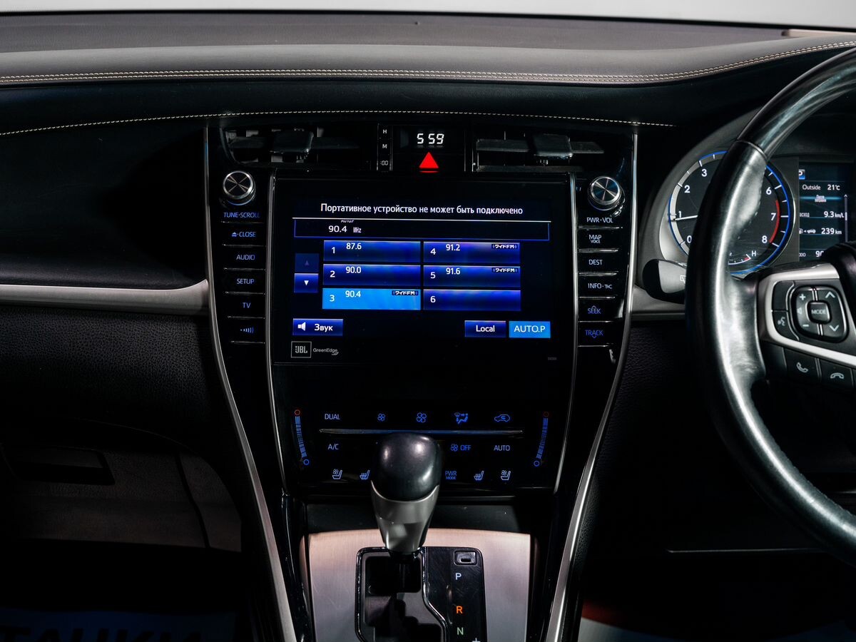 Toyota Harrier 2019 - фото автомобиля