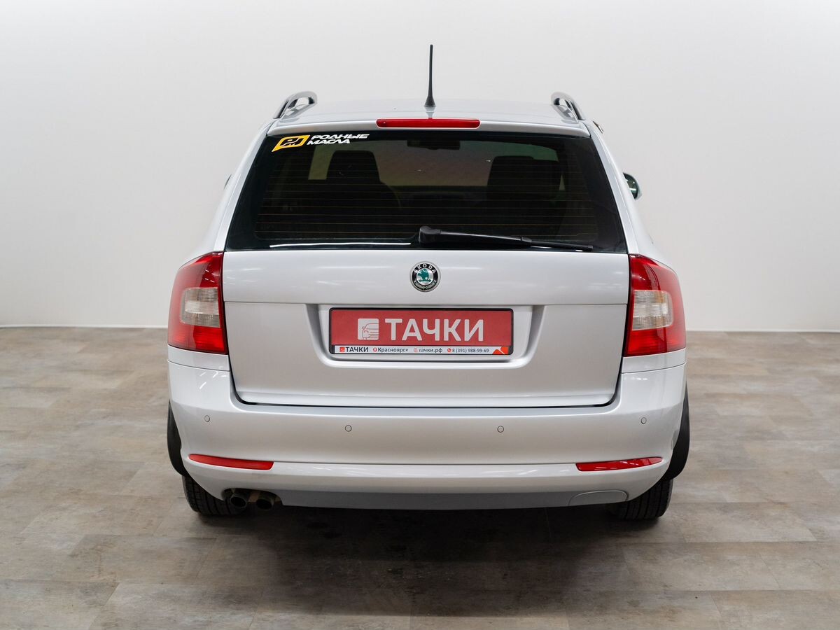 Skoda Octavia 2011 - фото автомобиля