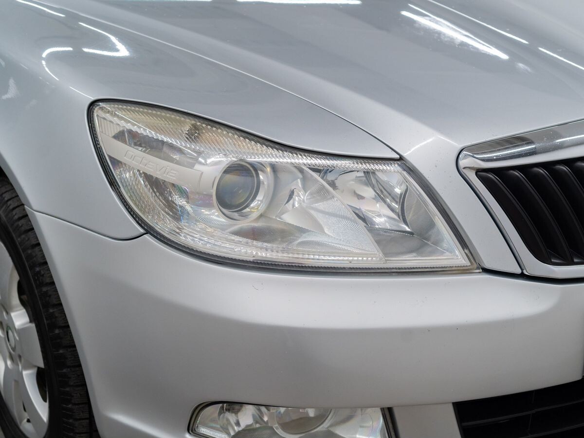 Skoda Octavia 2011 - фото автомобиля