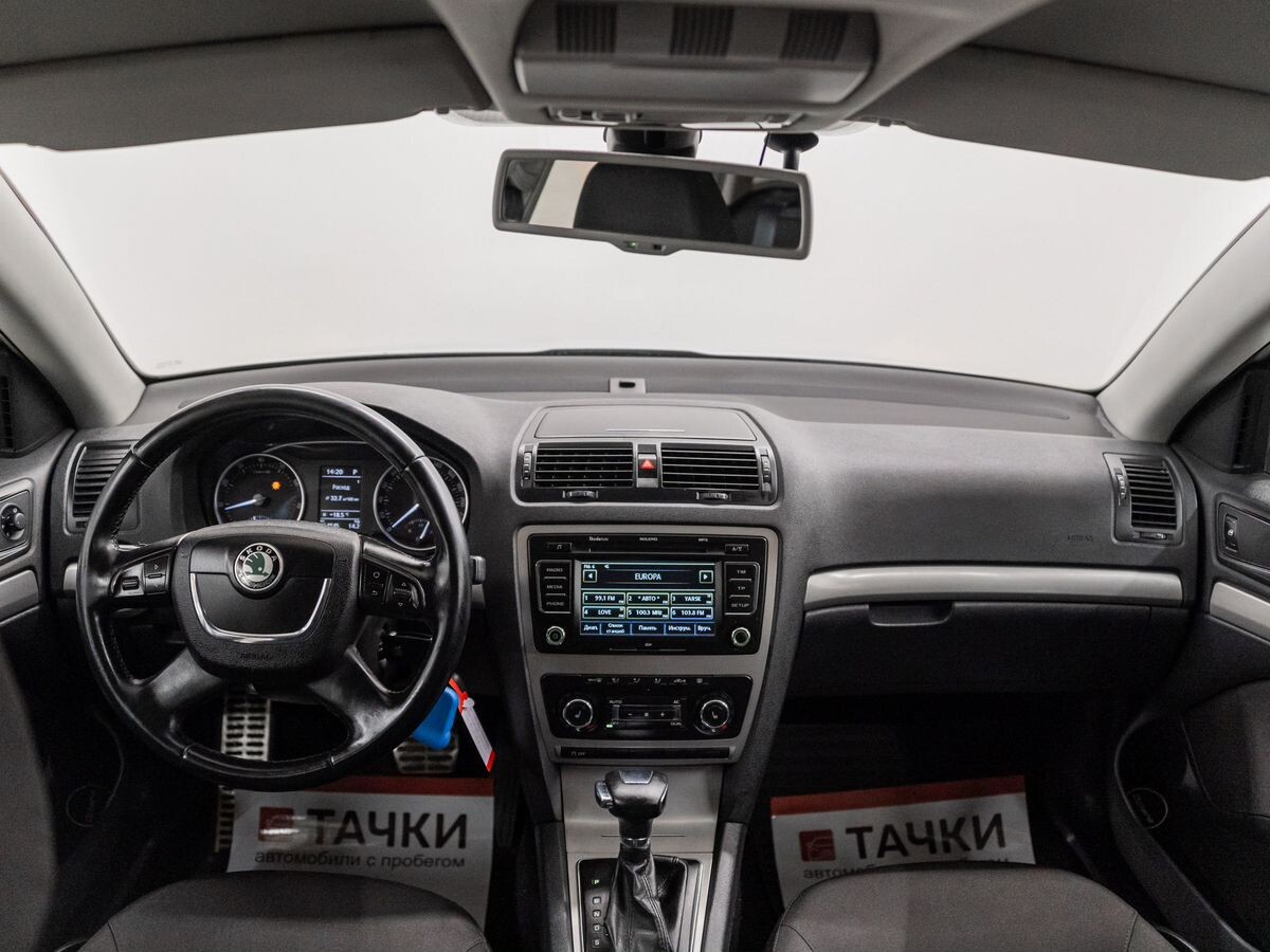 Skoda Octavia 2011 - фото автомобиля