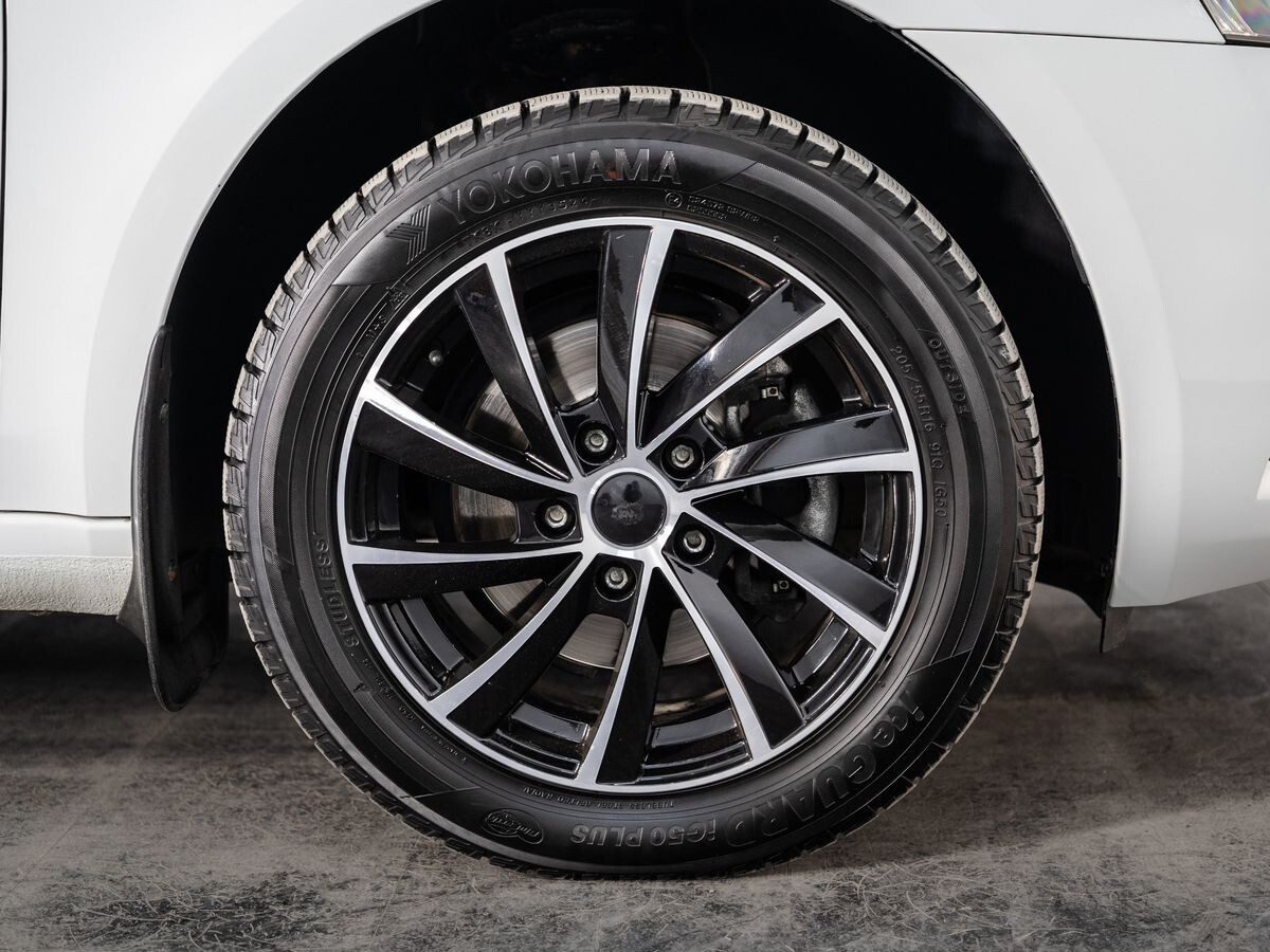 Skoda Octavia 2020 - фото автомобиля