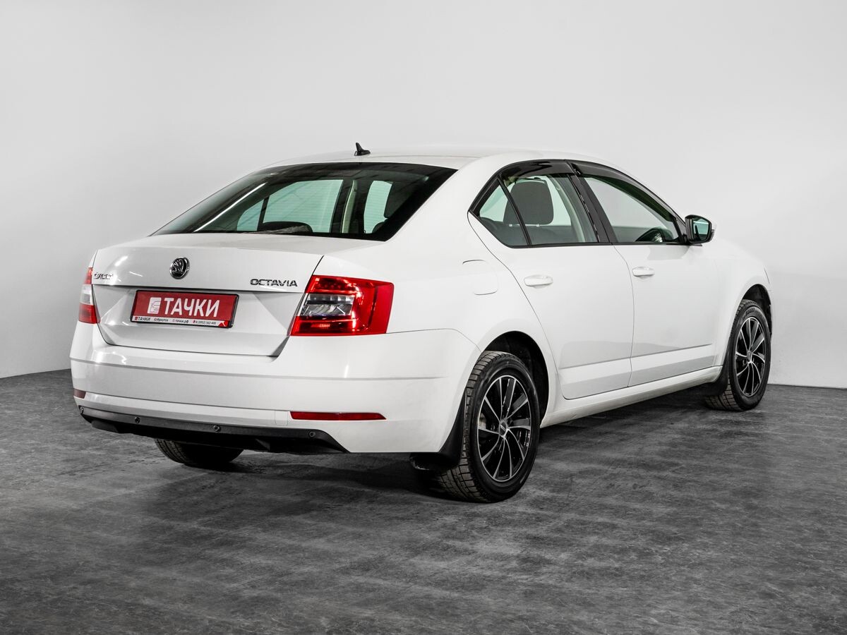 Skoda Octavia 2020 - фото автомобиля