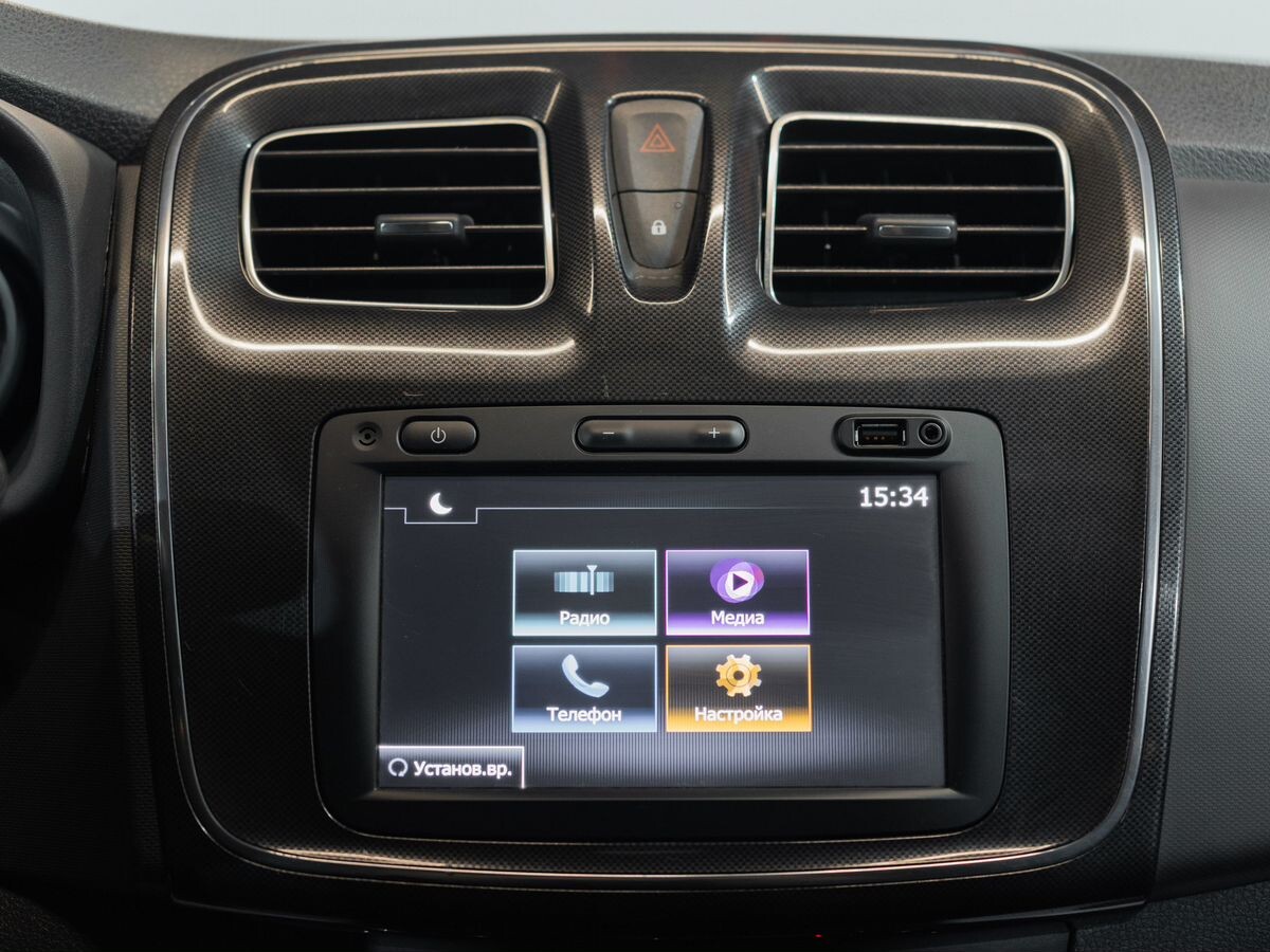 Renault Sandero 2020 - фото автомобиля