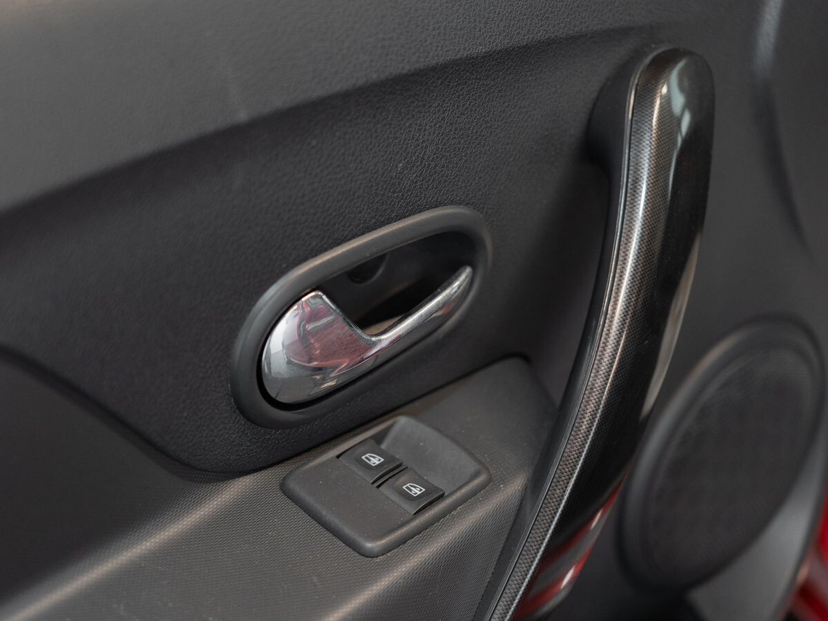 Renault Sandero 2020 - фото автомобиля