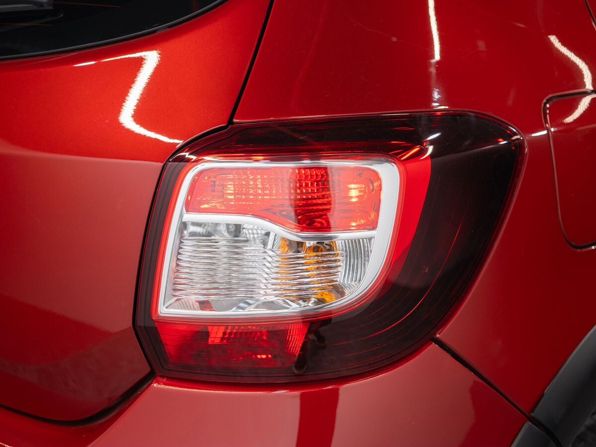 Renault Sandero 2020 - фото автомобиля