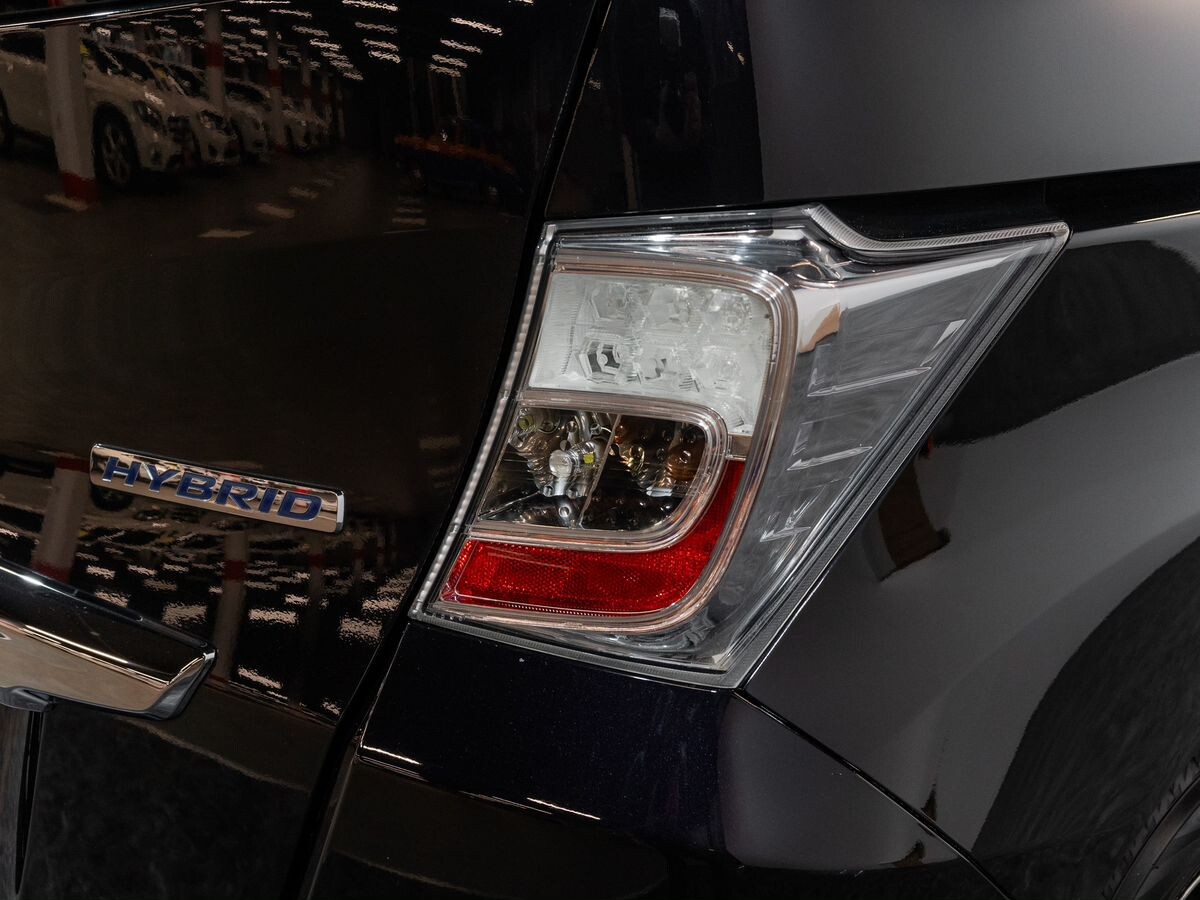 Honda Freed 2011 - фото автомобиля