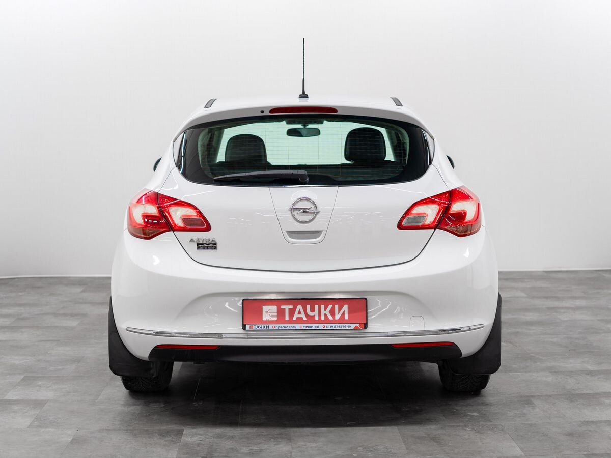 Opel Astra 2013 - фото автомобиля