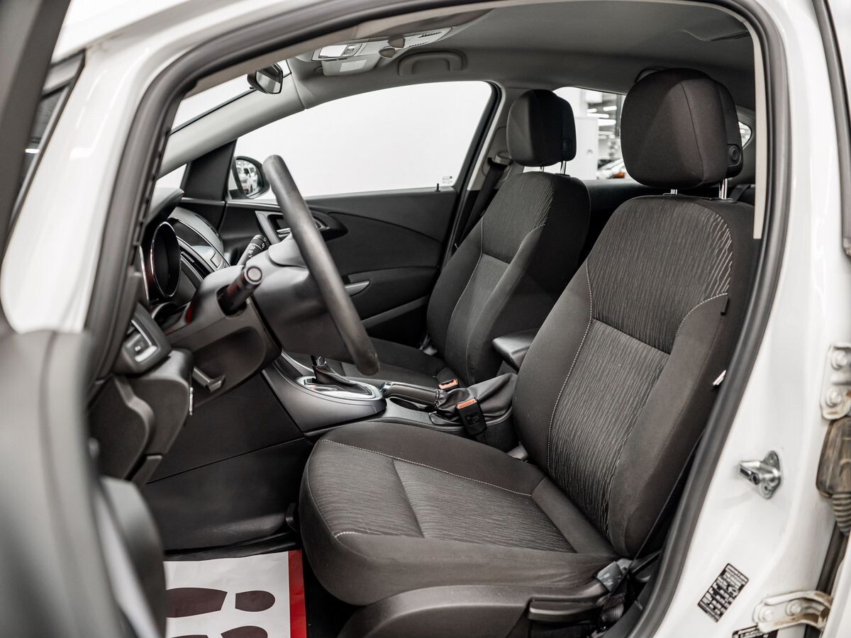 Opel Astra 2013 - фото автомобиля