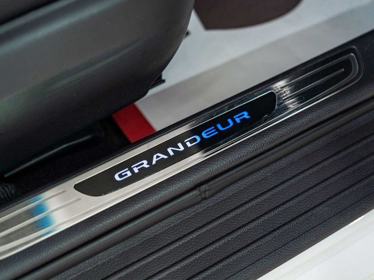 Hyundai Grandeur 2013 - фото автомобиля