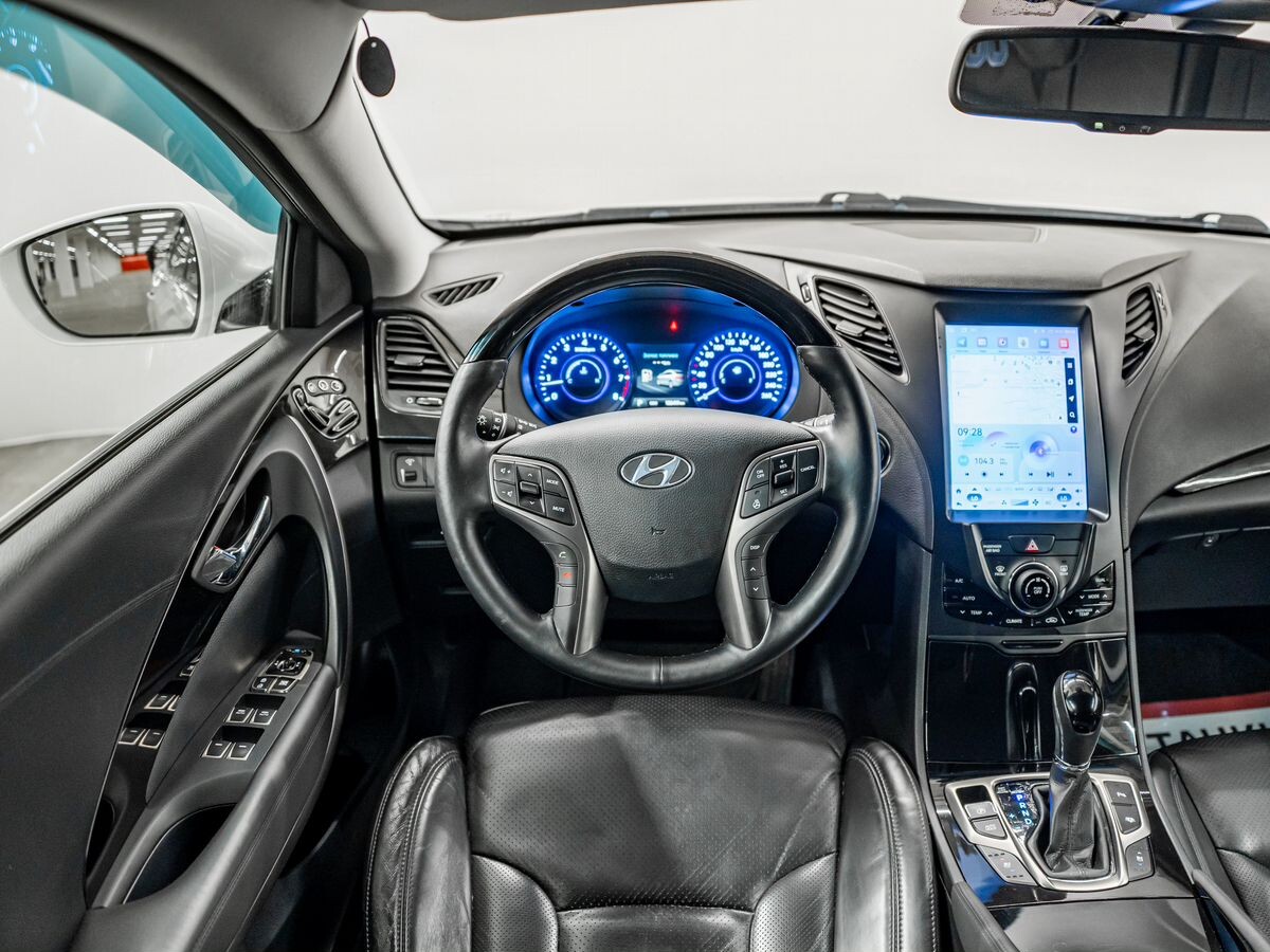 Hyundai Grandeur 2013 - фото автомобиля