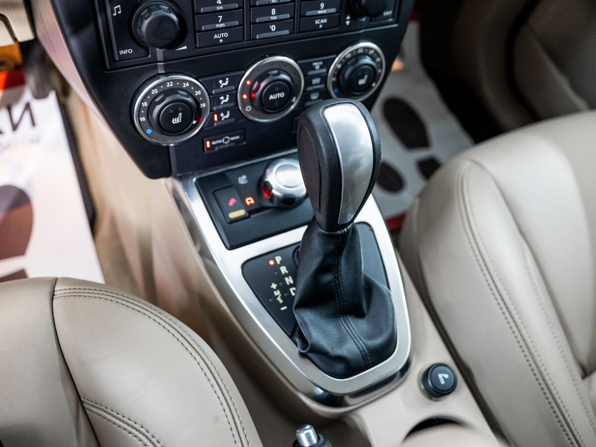 Land Rover Freelander 2012 - фото автомобиля