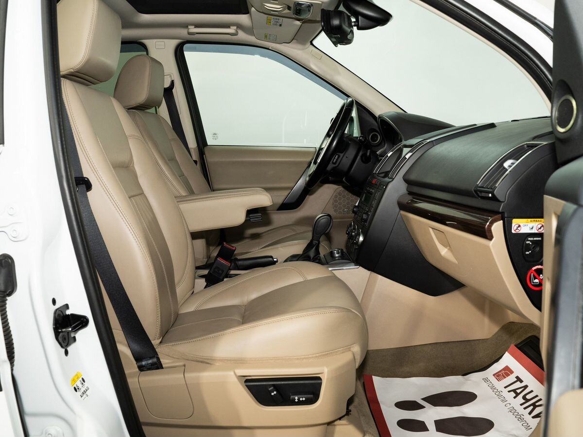 Land Rover Freelander 2012 - фото автомобиля