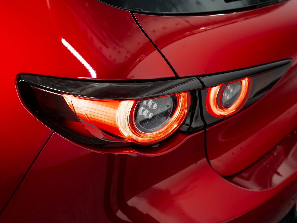 Mazda 3 2019 - фото автомобиля