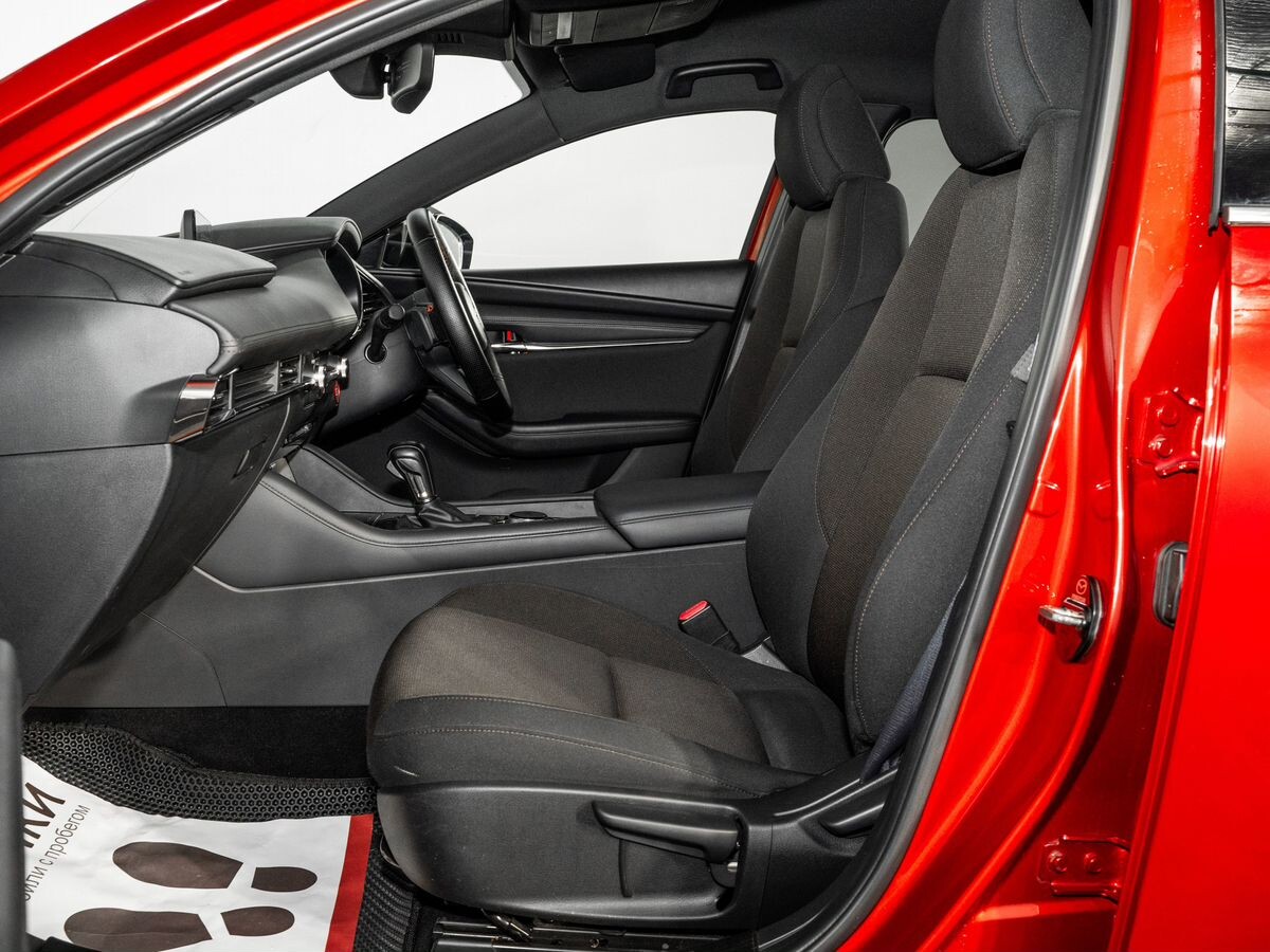 Mazda 3 2019 - фото автомобиля