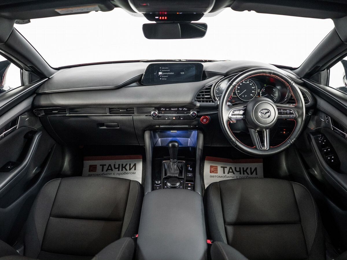 Mazda 3 2019 - фото автомобиля