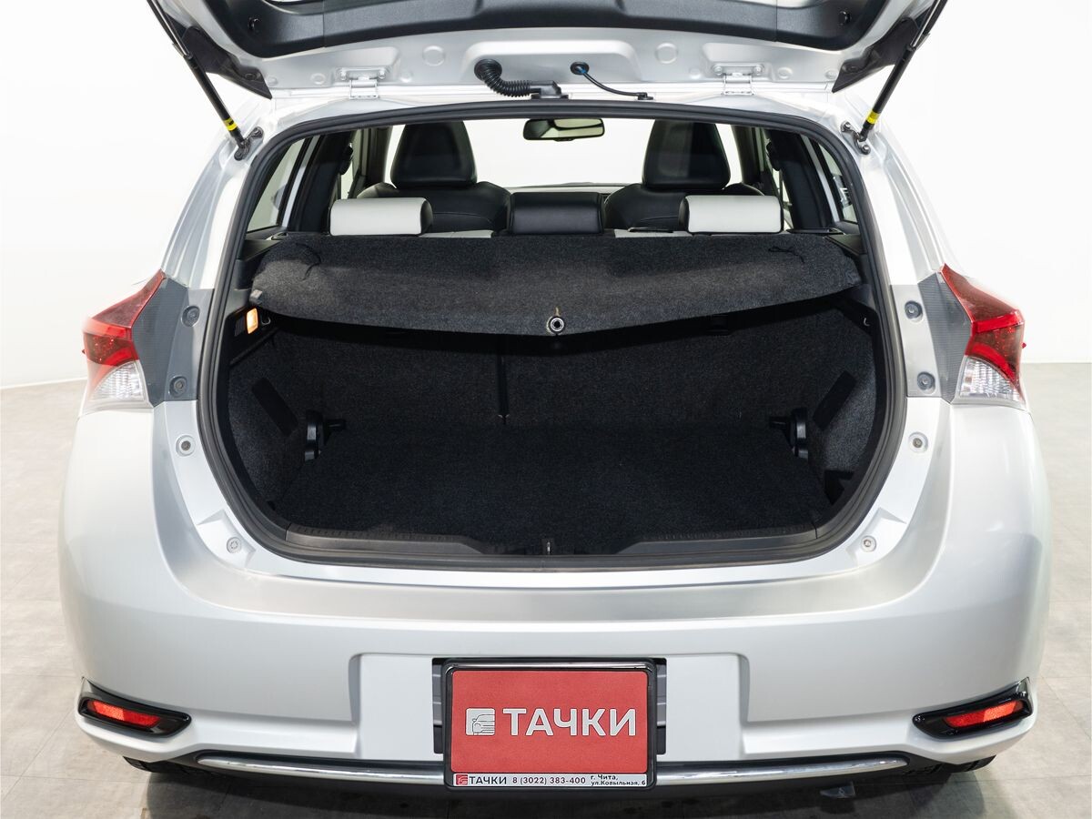 Toyota Auris 2016 - фото автомобиля