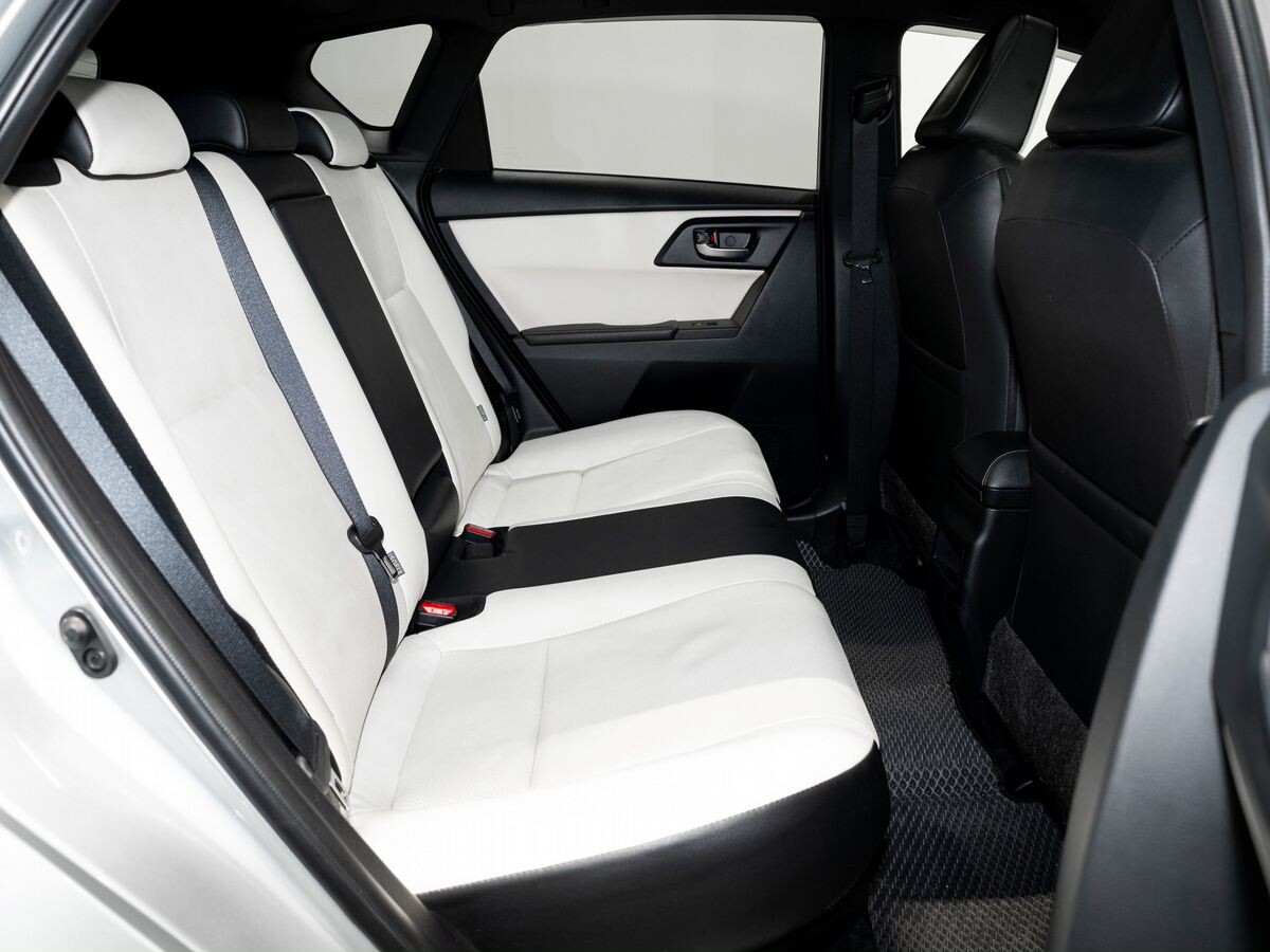 Toyota Auris 2016 - фото автомобиля