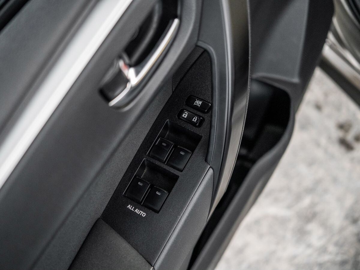 Toyota Corolla 2017 - фото автомобиля