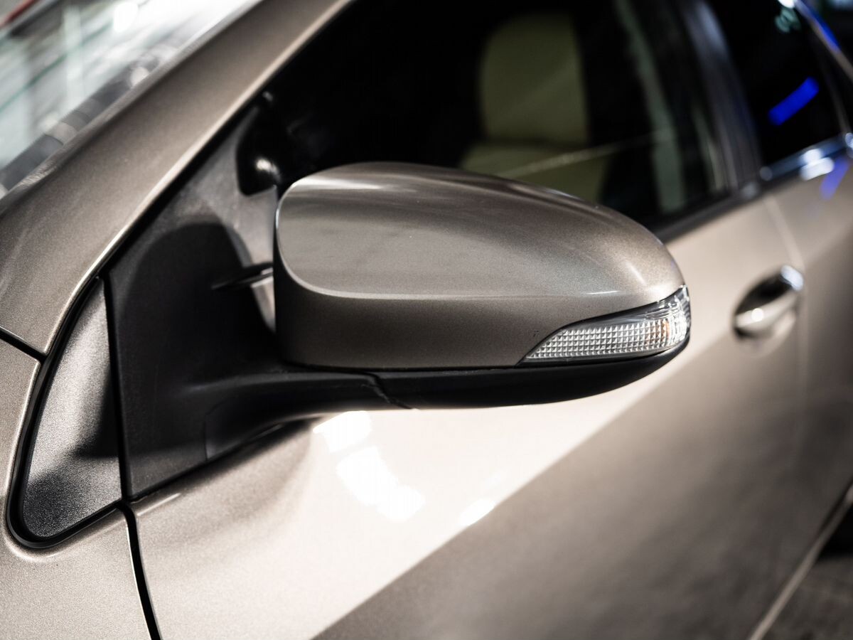 Toyota Corolla 2017 - фото автомобиля