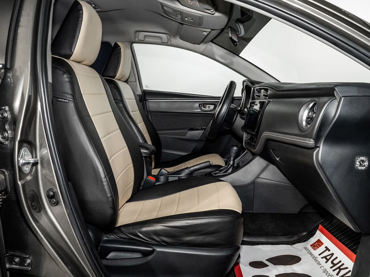 Toyota Corolla 2017 - фото автомобиля