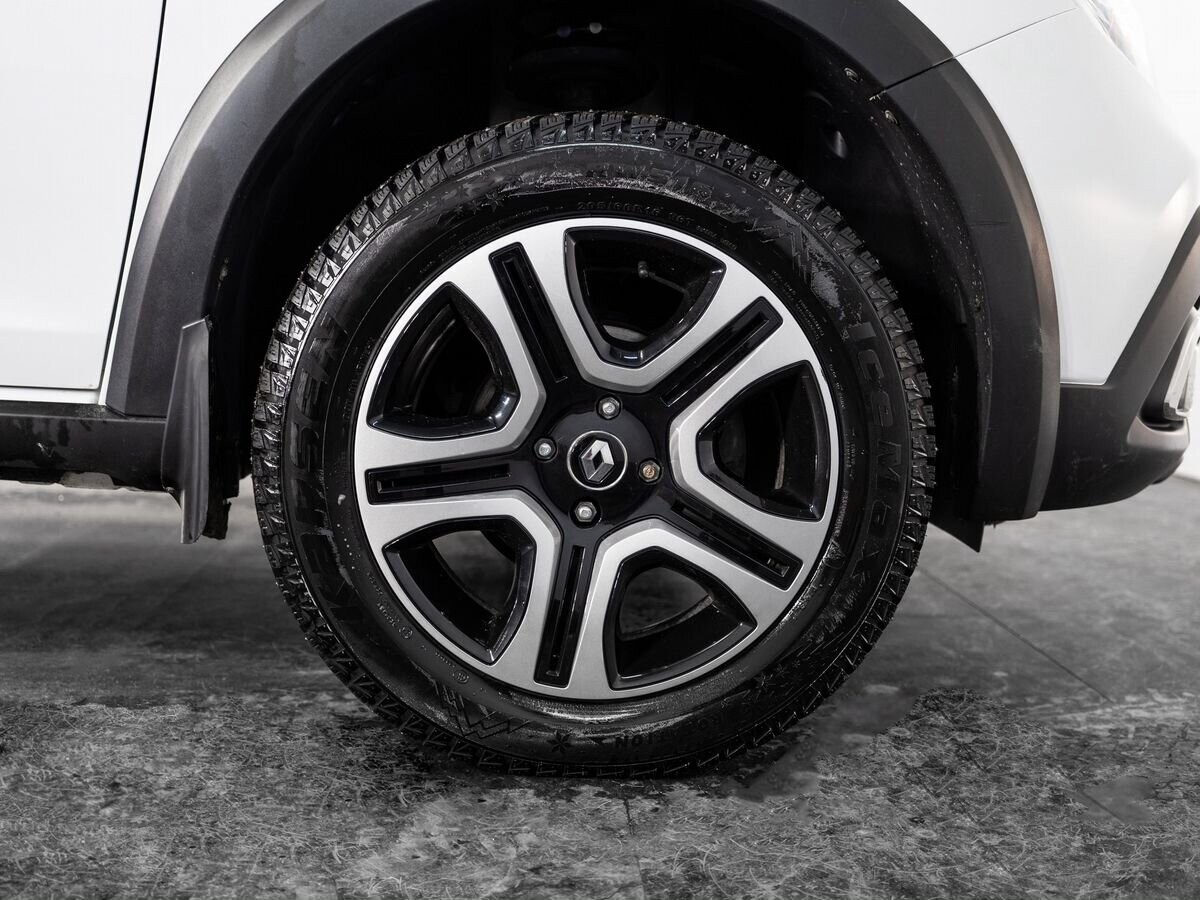 Renault Sandero 2019 - фото автомобиля