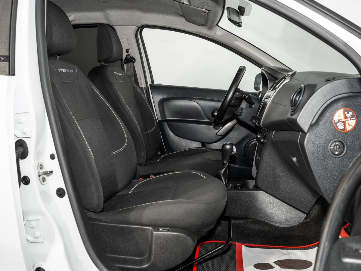 Renault Sandero 2019 - фото автомобиля