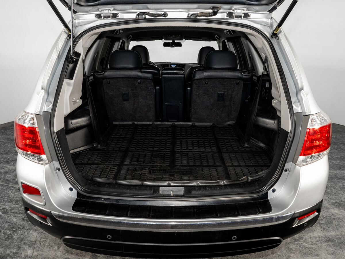 Toyota Highlander 2011 - фото автомобиля