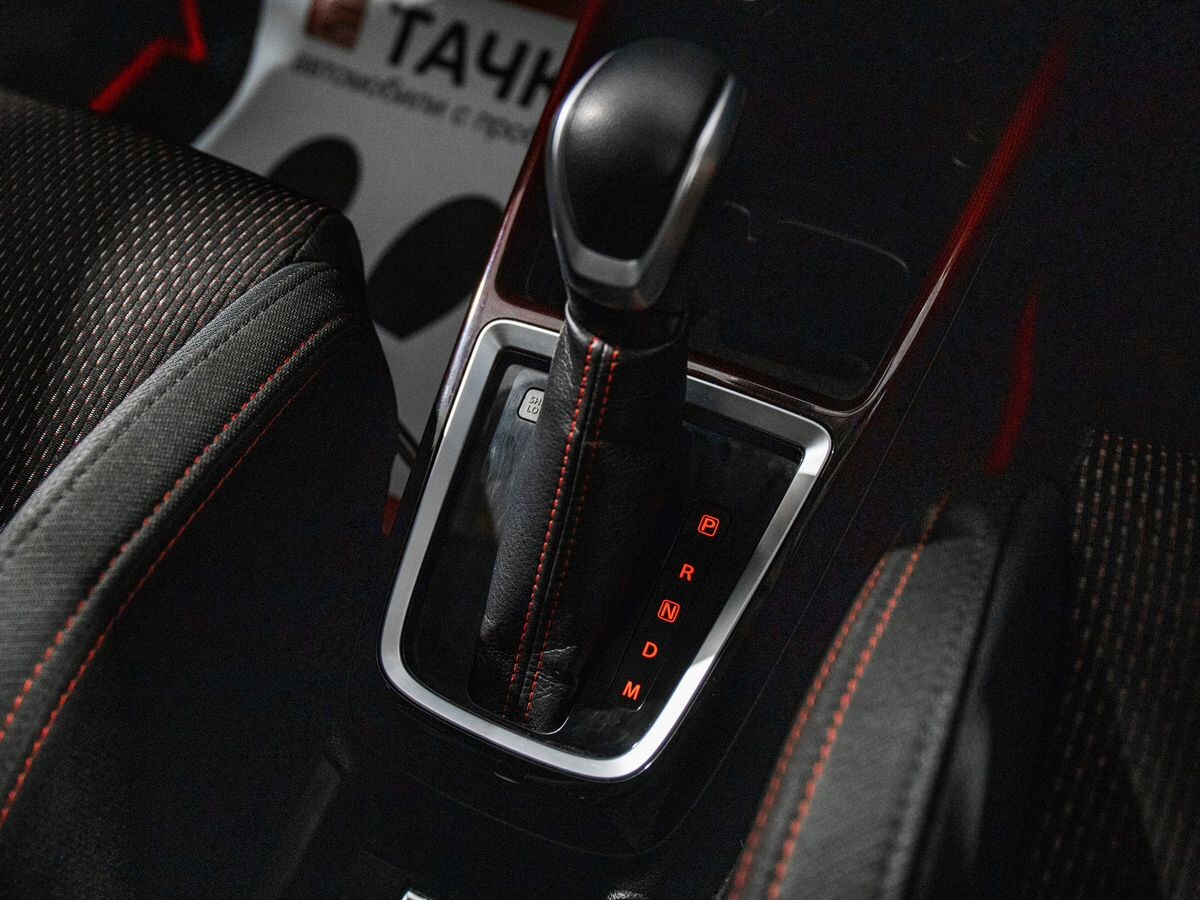 Suzuki Swift 2018 - фото автомобиля