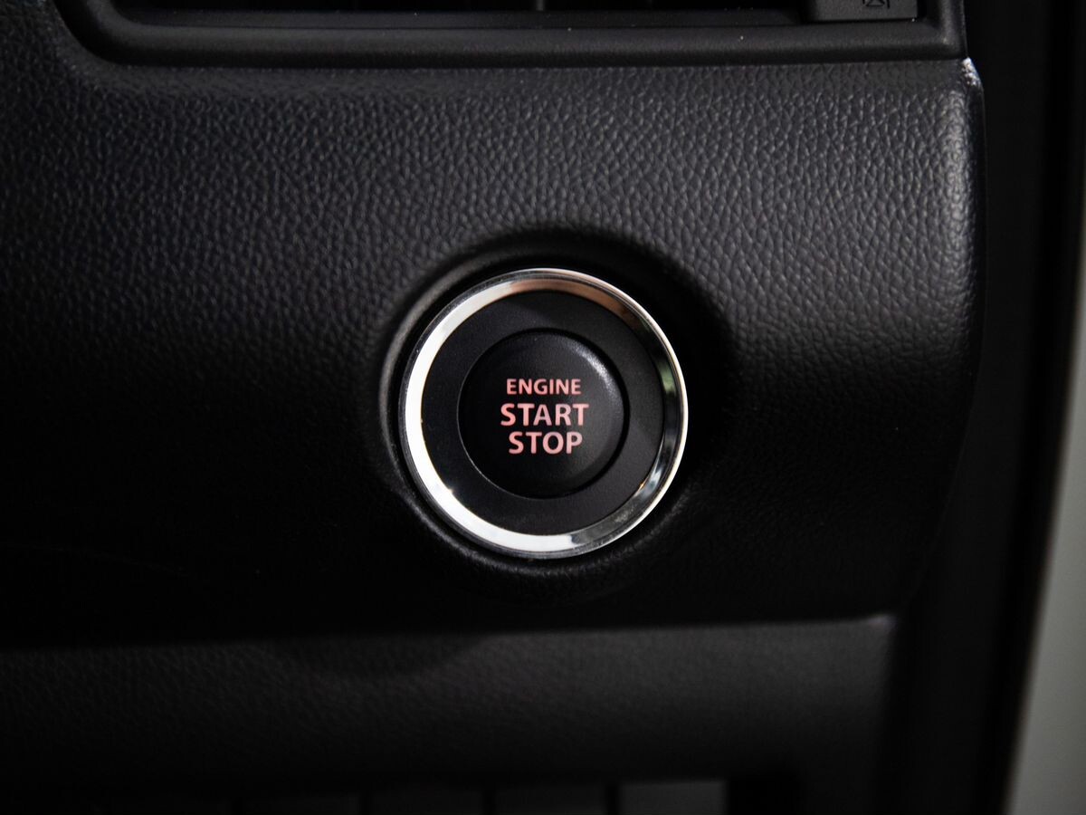 Suzuki Swift 2018 - фото автомобиля