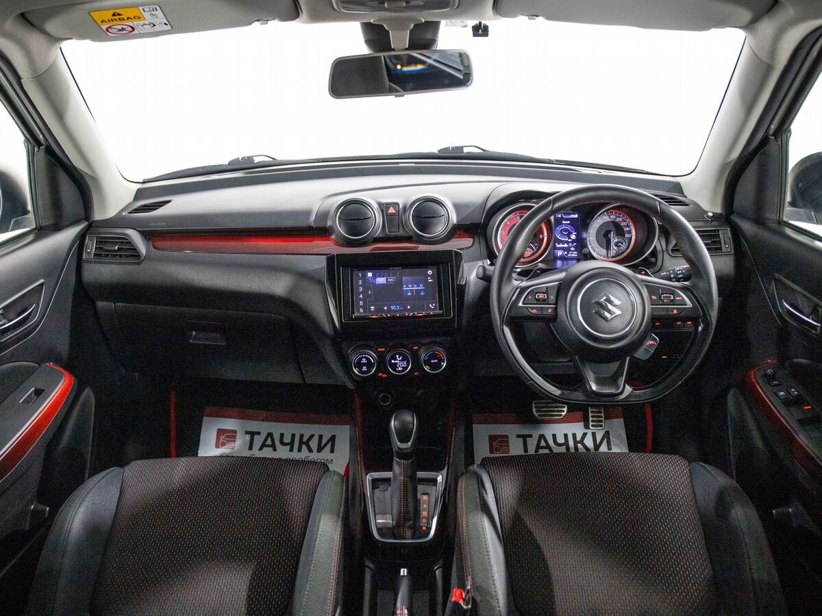 Suzuki Swift 2018 - фото автомобиля