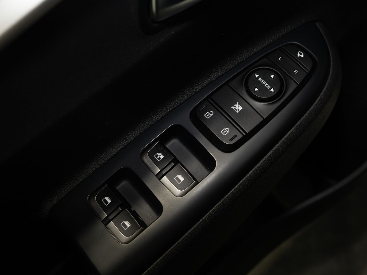 Kia Rio 2021 - фото автомобиля