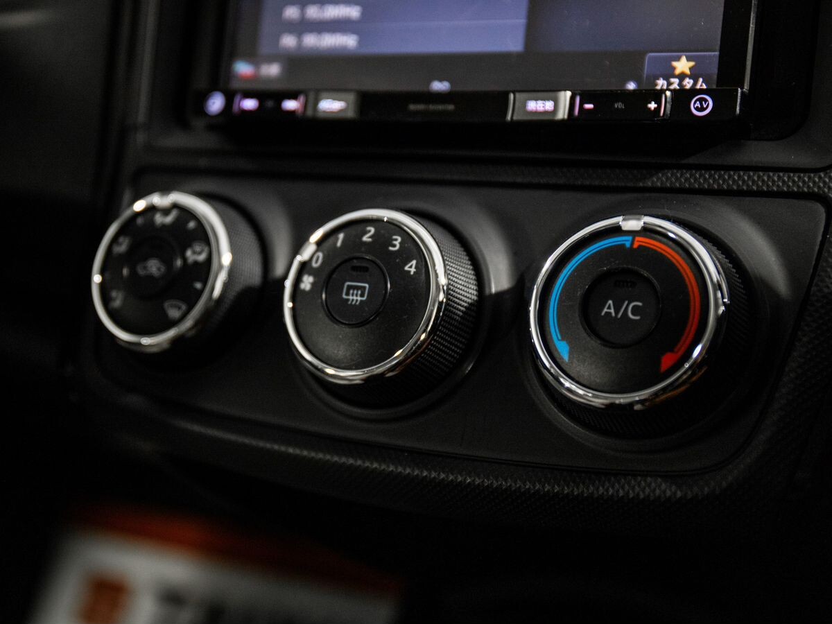 Toyota Corolla 2017 - фото автомобиля