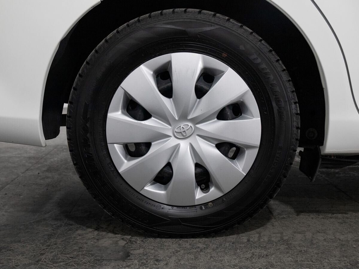 Toyota Corolla 2017 - фото автомобиля