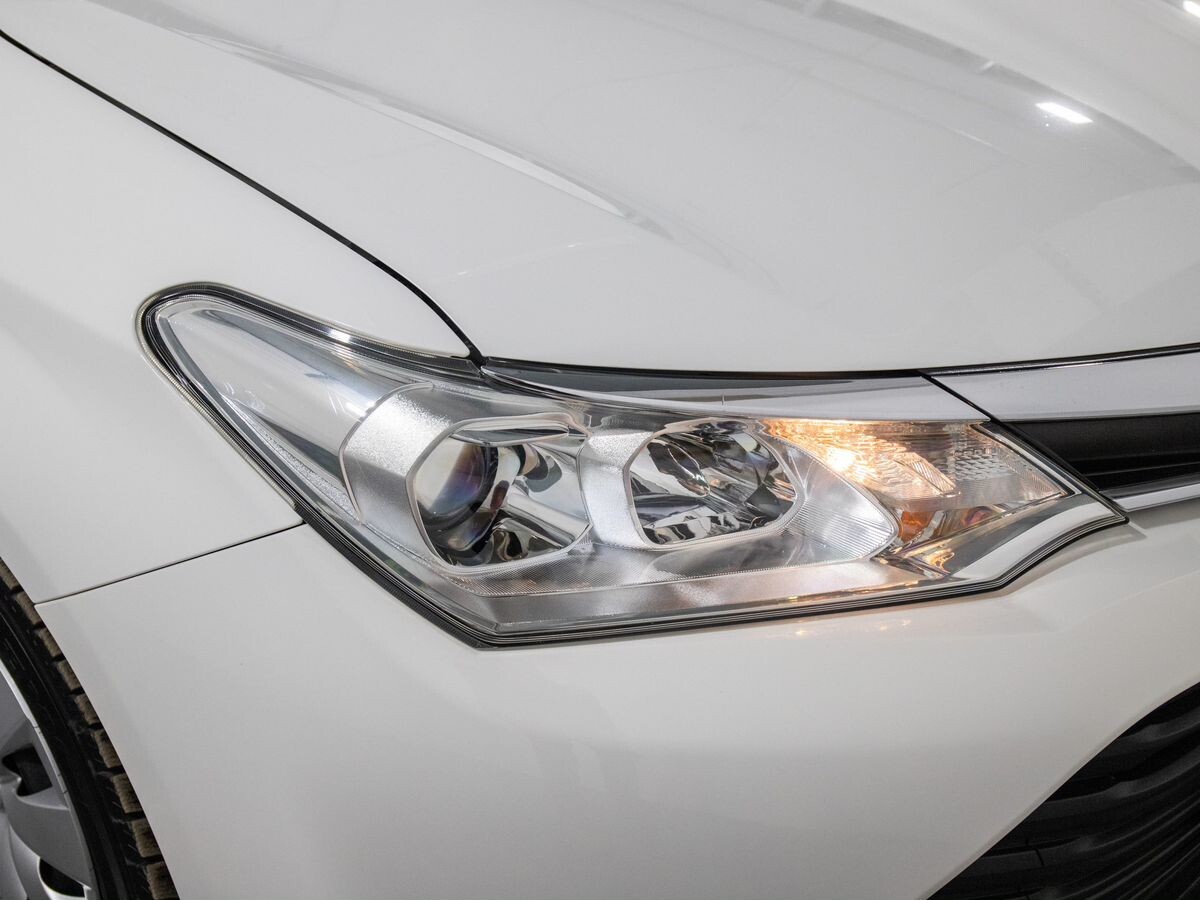 Toyota Corolla 2017 - фото автомобиля