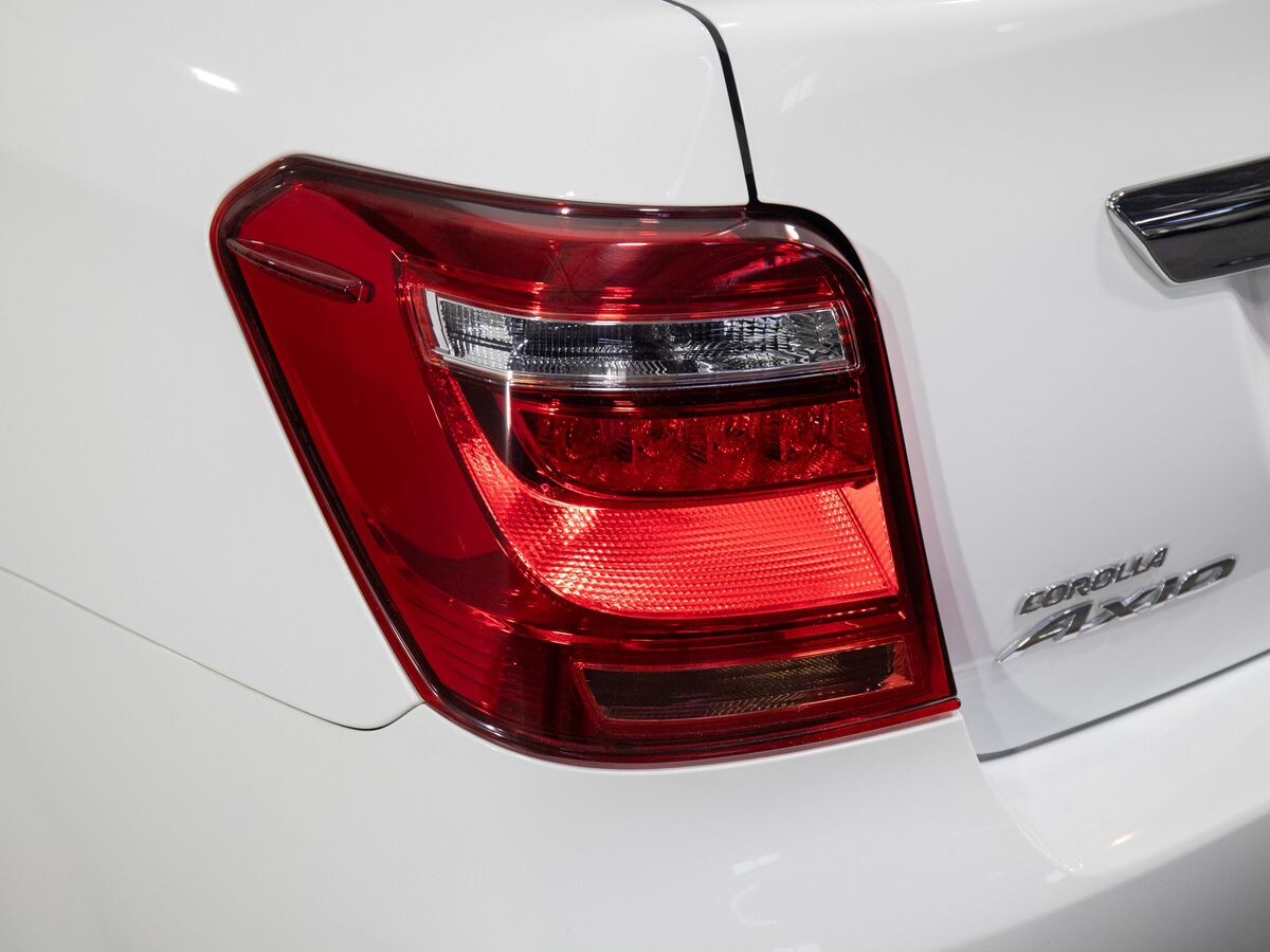 Toyota Corolla 2017 - фото автомобиля