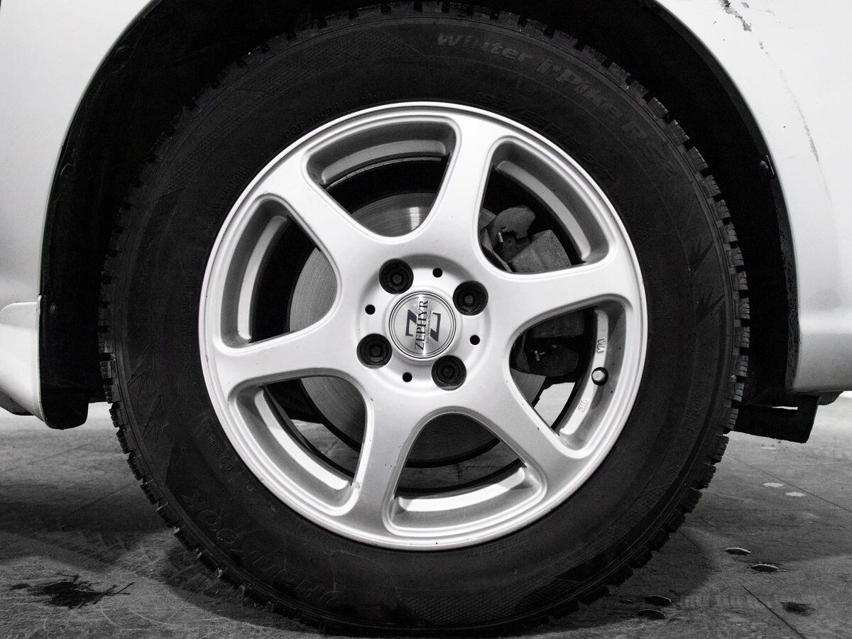 Toyota Corolla 2013 - фото автомобиля