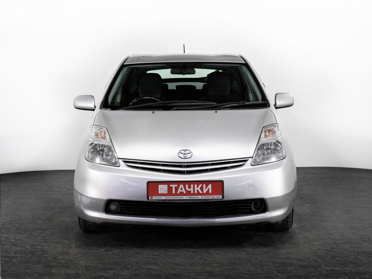 Toyota Prius 2011 - фото автомобиля