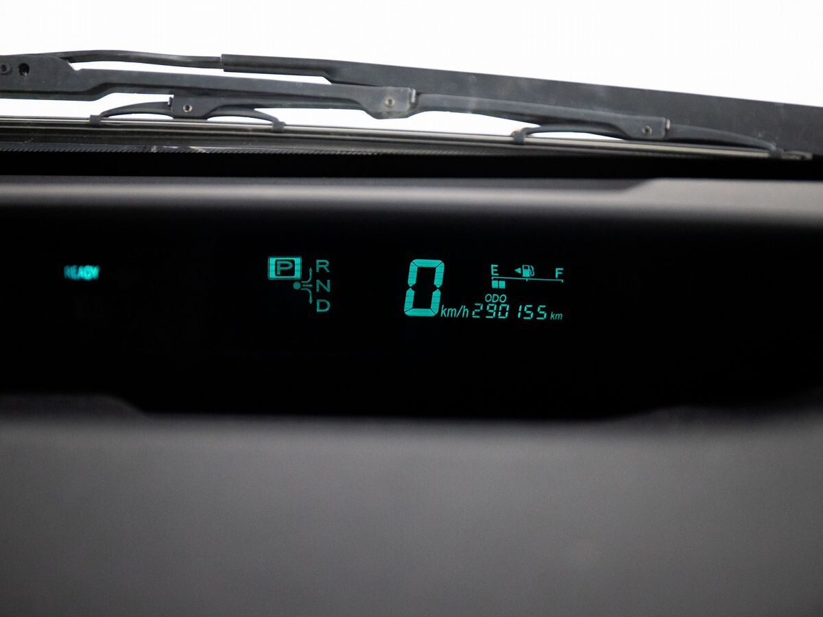 Toyota Prius 2011 - фото автомобиля