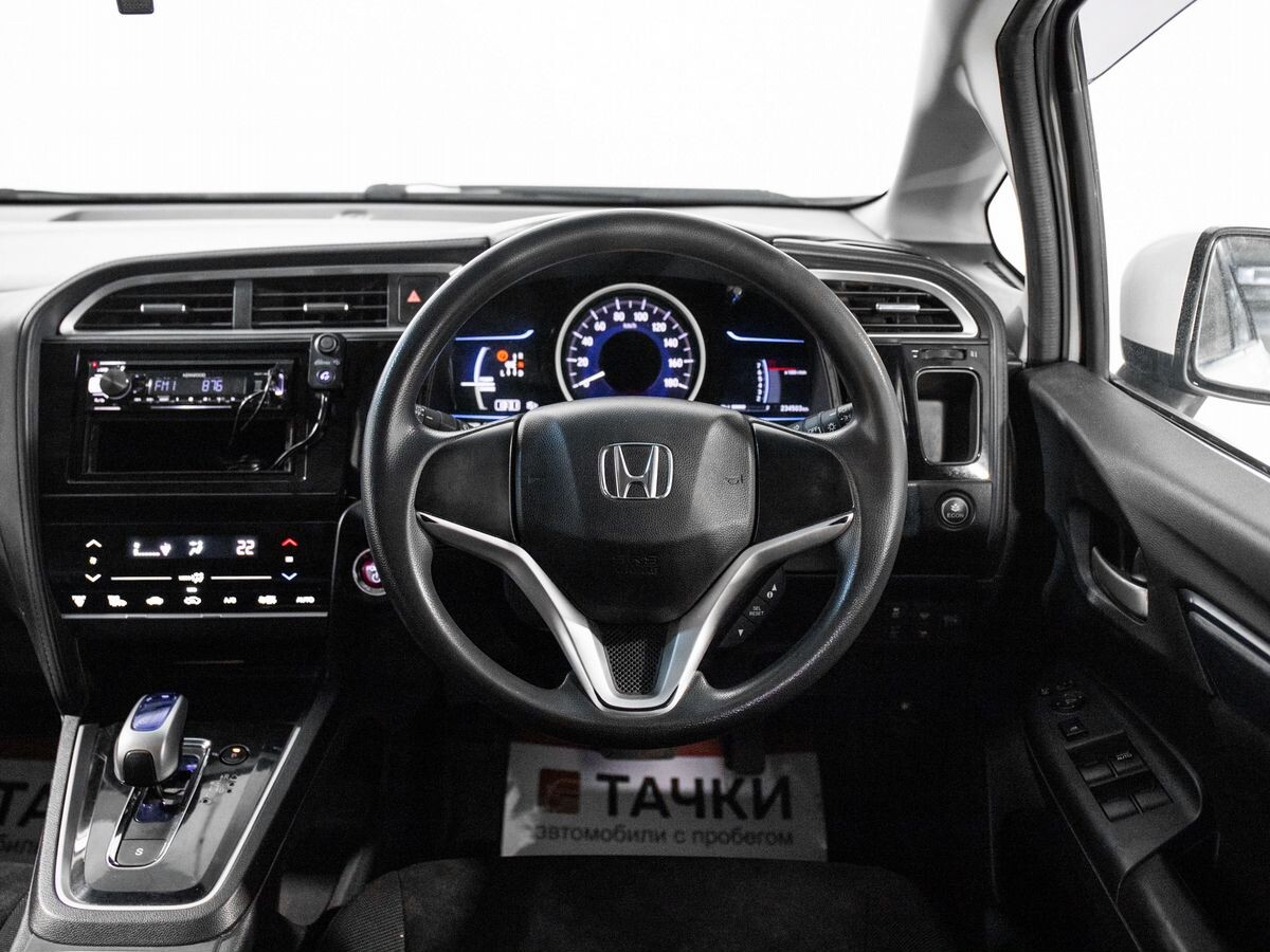 Honda Shuttle 2017 - фото автомобиля