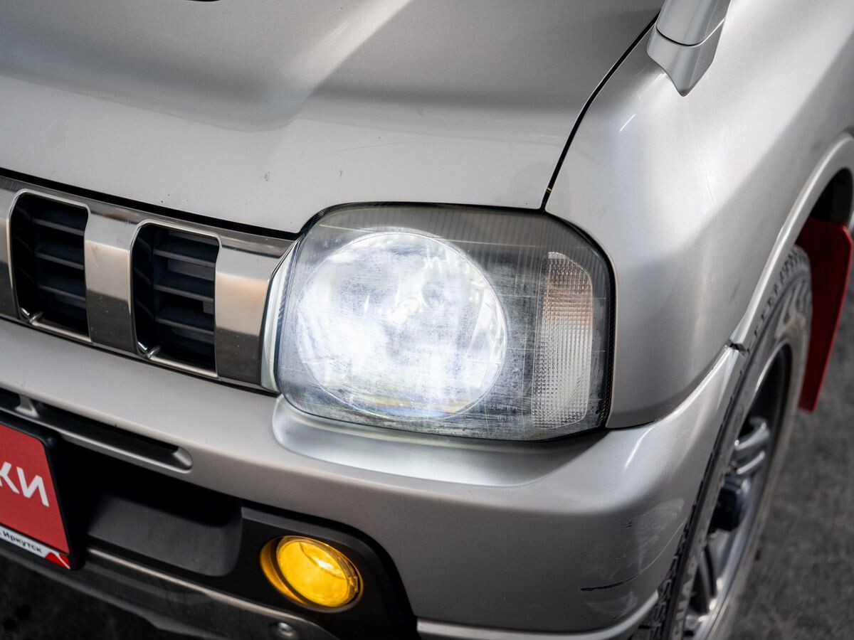 Suzuki Jimny 2016 - фото автомобиля