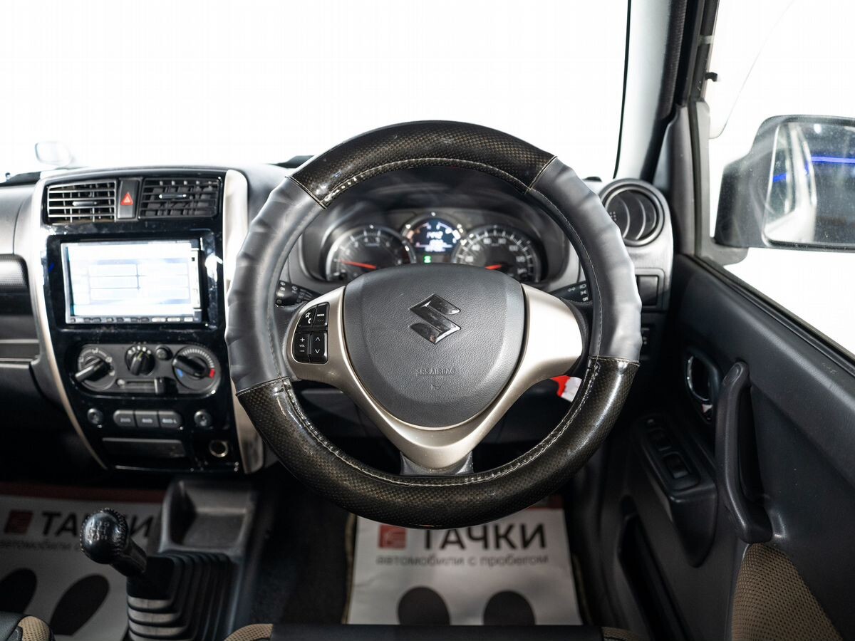 Suzuki Jimny 2016 - фото автомобиля